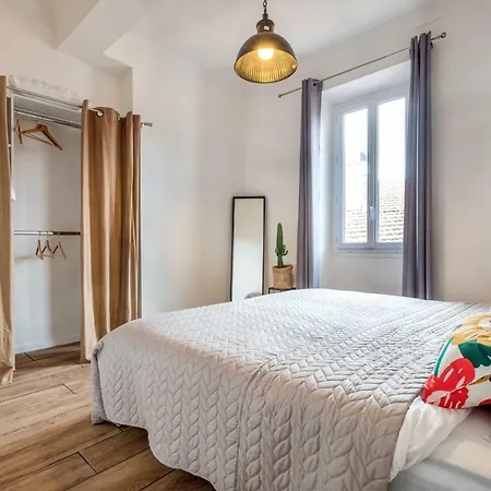 Apartment Hyper Centre 180 Metres *